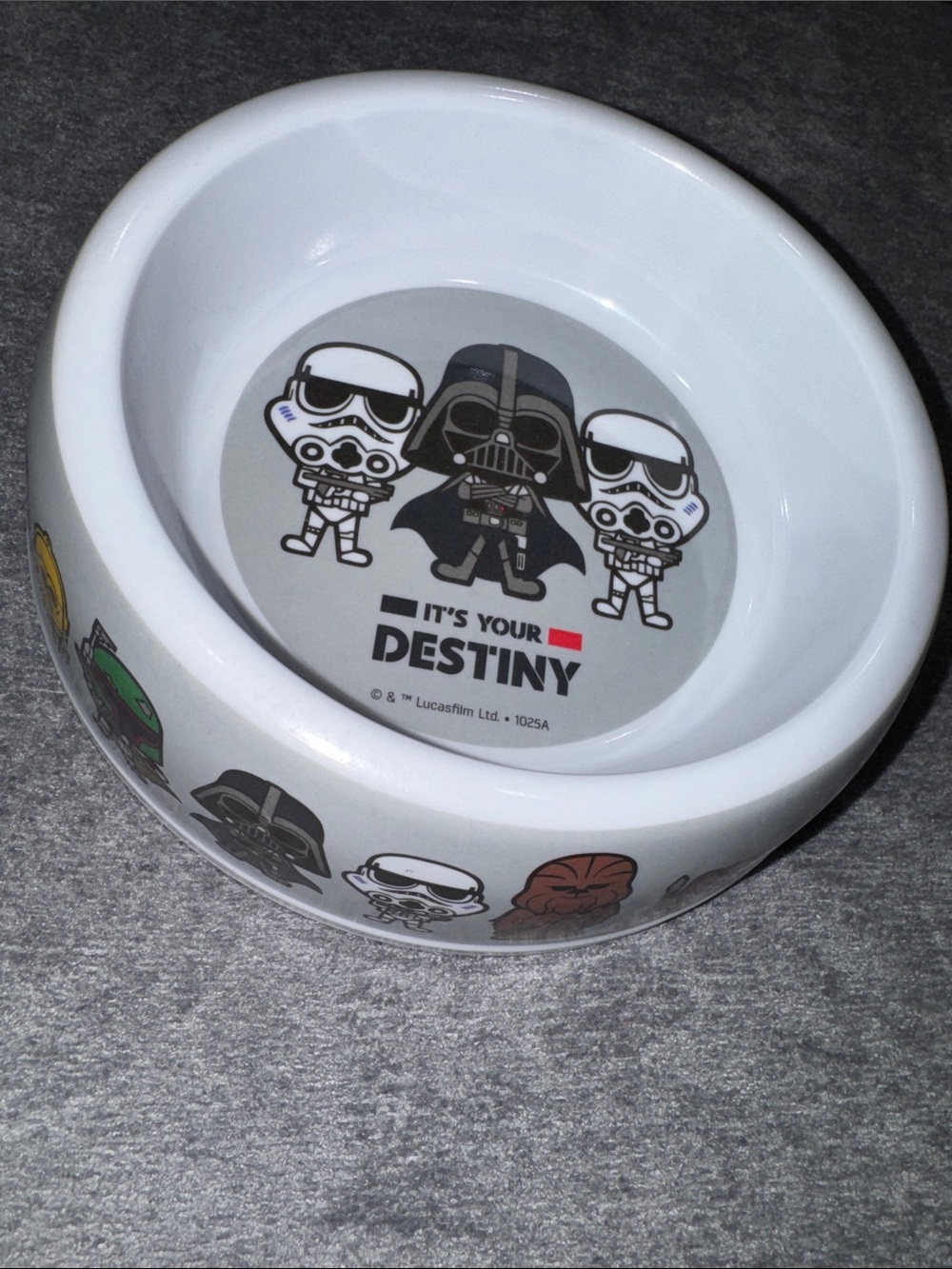 Star Wars - NWT Pet Bowl with Star Wars Characters
